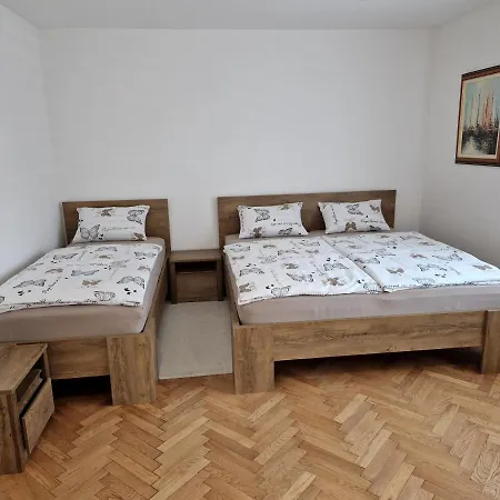 Apartmaji Pr' Kerin * 라스코
