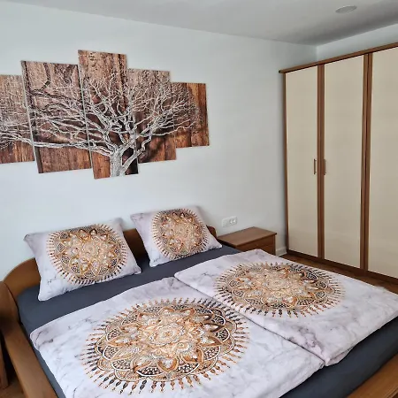 Apartmaji Pr' Kerin Apartman *