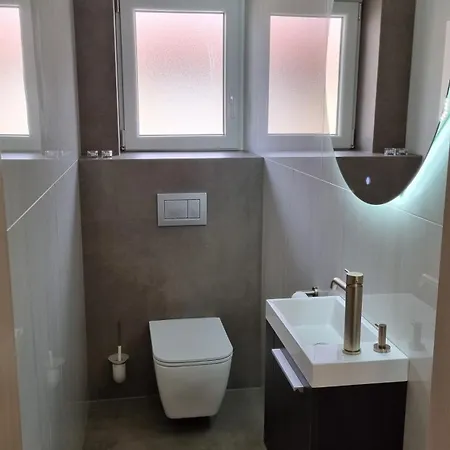 Apartment Apartmaji Pr' Kerin Lasko