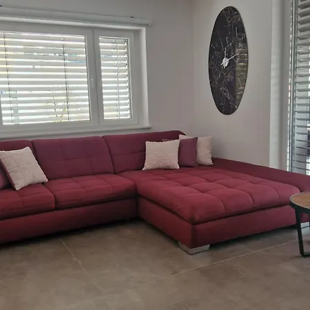 Apartment Apartmaji Pr' Kerin *